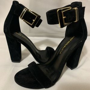 Black Heels size 6